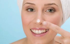防止毛孔粗大的四个技巧 女生日常护肤注意事项