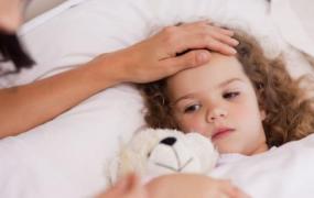 婴儿感冒发烧退烧物理方法 婴儿感冒发烧的护理措施