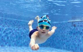 儿童游泳小心被六种疾病找上身 儿童游泳如何预防传染疾病