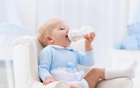 给宝宝冲奶粉泡泡很多怎么回事 奶粉不起泡反而可能有问题