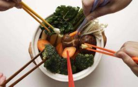 最健康最适合的筷子 别图便宜应扔掉的塑料筷子
