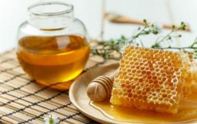 吃蜂蜜能起到止痛作用吗？