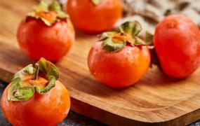冬季吃柿子容易长结石吗 成熟柿子可以放心随便吃