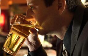 男人饮酒千杯不醉的八种方法