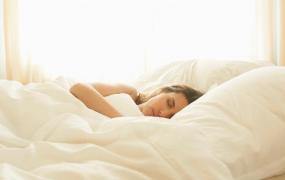 女性夜里睡觉出汗是体质问题 解决出汗的小妙招