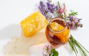 每天喝蜂蜜的功效 几大所谓缓解便秘的食物分析
