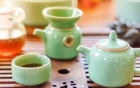 保温杯泡茶易致癌 泡茶的杯子也是有讲究