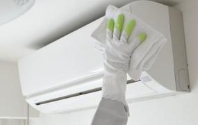 空调产生异味的原因 空调的清洗方法