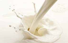 过期牛奶有哪些用途 过期牛奶的8个妙用