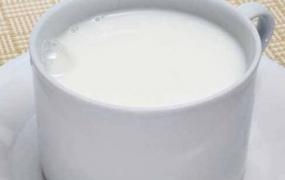 全脂牛奶和脱脂牛奶的区别 脱脂牛奶的功效