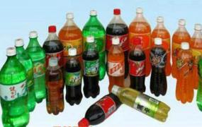 儿童喝碳酸饮料的危害 碳酸饮料对孩子的危害