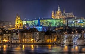 世界上最大的城堡 布拉格城堡,富有历史痕迹的建筑