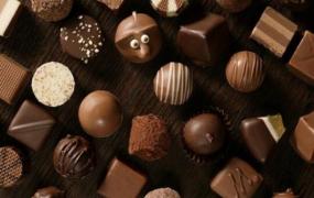 吃巧克力的好处有哪些 吃巧克力的坏处
