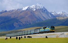 世界上最长的高原铁路 位于中国的青藏铁路（1142米长）