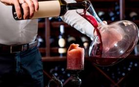 怎么品红酒 正确品红酒的方法技巧