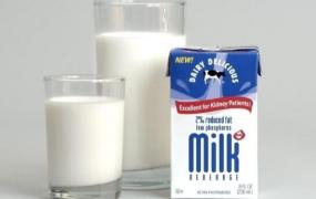 喝低脂牛奶的好处和坏处