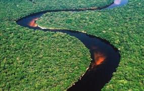 世界上最深的河：刚果河,平均220米,年发电0.95万亿千瓦时