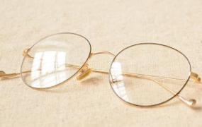 眼镜片有划痕怎么修复