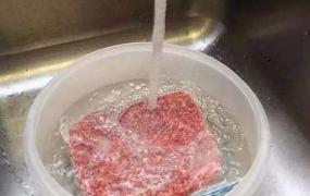生肉可以用水浸泡吗