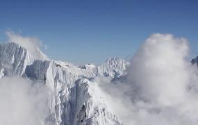 珠穆朗玛峰高多少米