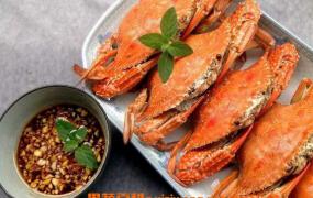 煮螃蟹和蒸螃蟹的区别 煮螃蟹和蒸螃蟹哪个好吃