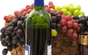 干红葡萄酒的功效与作用 喝干红葡萄酒的好处