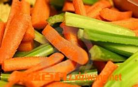 怎么腌芹菜酸萝卜 腌芹菜酸萝卜的做法步骤