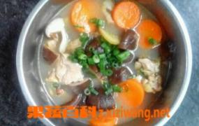 板栗香菇鸡汤的材料和做法