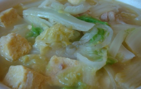 白菜炖冻豆腐如何做好吃 白菜炖冻豆腐的做法教程