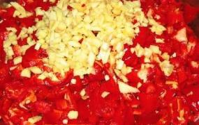 红辣椒片怎么腌制 红辣椒片的腌制方法