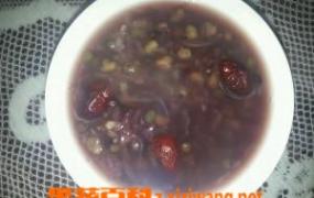 黑米薏仁绿豆粥