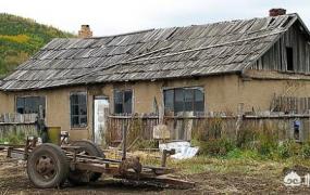 房子地基下沉一般几年,农村房子一般可以住几年？