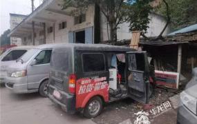 最近重庆沙坪坝,沙坪坝警方查获4辆非法改装移动加油车