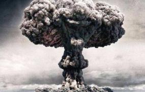 第一颗原子弹爆炸成功,原子弹是什么时候造出来的？