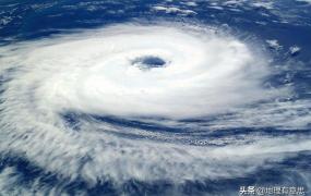 台风形成过程,台风缘于海水温度太高，还是低？