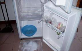 冰箱除冰,怎样快速除冰又不损坏冰箱？