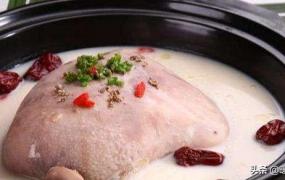 猪肚鸡的家常做法,猪小肚和什么一起煲汤好？