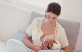 正确的喂奶姿势,【宝宝圣经】喂母乳的正确姿势？