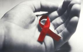 艾滋病的英文简称,如何降低感染HIV的风险呢？