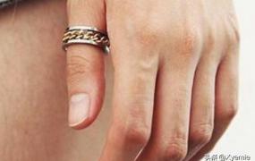 男生戴戒指的十个含义,男士佩戴戒指的学问有哪些？