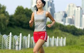 天天慢跑多久可以减肥,每天跑步多少千米减肥效果最好？