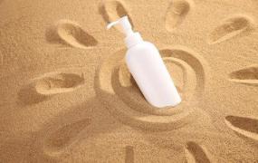 防晒霜是在哪个步骤涂,防晒霜是怎么起到防晒作用的？