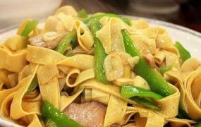 尖椒炒干豆腐,黑龙江的尖椒干豆腐是怎么做的？