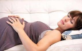 孕妇晚上几点睡觉最好,孕期必须一夜保持左侧睡吗？
