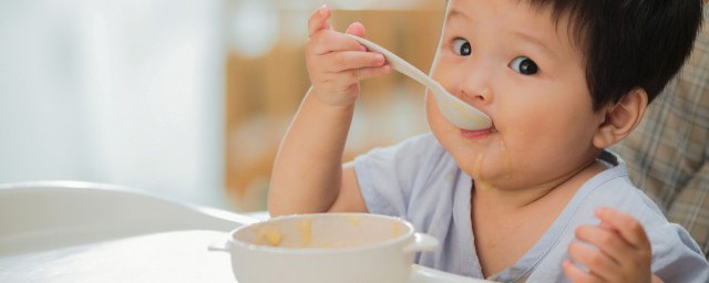 7个月宝宝吃什么辅食食谱(7个月宝宝吃什么辅食补钙最好)