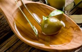 橄榄油过期还能食用吗未开封的(橄榄油过期还能食用吗?)