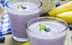 蓝莓和香蕉可以一起榨汁吗(蓝莓香蕉酸奶可以一起打成果汁吗)