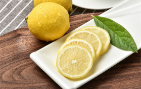 新鲜柠檬怎么做面膜
