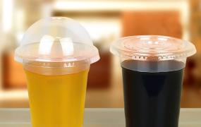 塑料水杯能泡蜂蜜水吗