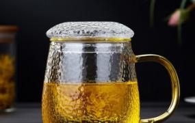 塑料水杯能泡蜂蜜吗
